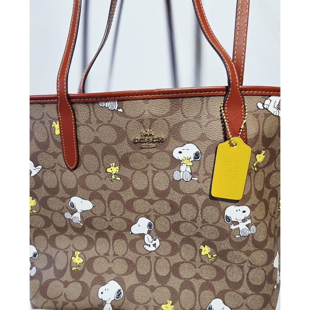 Coach X Peanuts Women's Tote Bag Khaki Redwood Multi Snoopy Woodstock CF166 - Picture 3 of 8